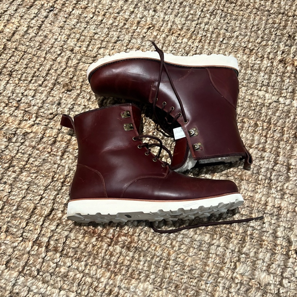 Men’s Ugg Treadlite Boots Size 14